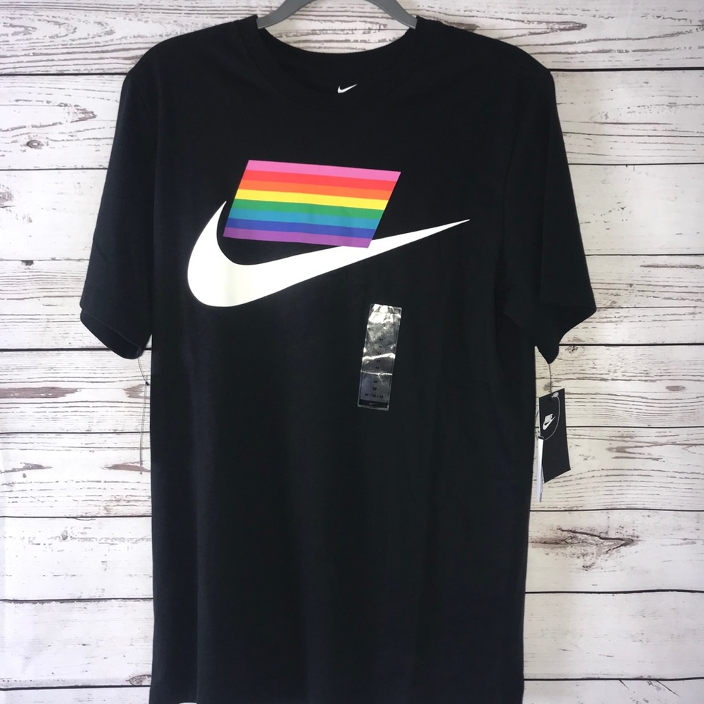 Nike tee